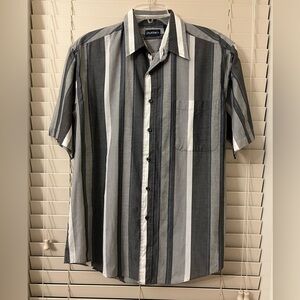 Puritan Men’s Medium Short Sleeve Button Up Pocket Shirt Gray Blue White Striped